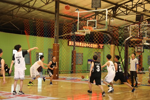 upay钱包集团2019年职工篮球角逐拉开战幕