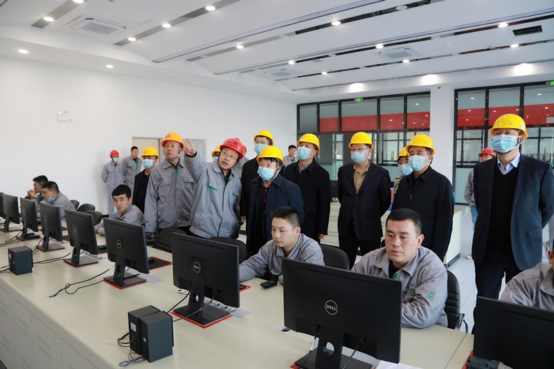 熊良虎拜会榆林市市长李春临、、副市长张胜利