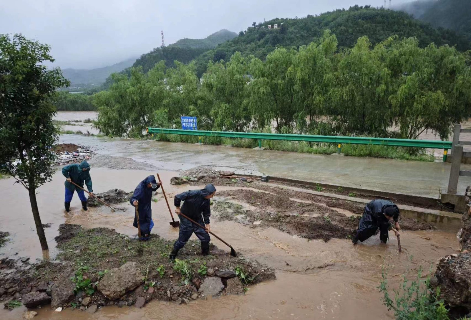 水情形公司：绝不松懈强继承 守牢防汛清静线